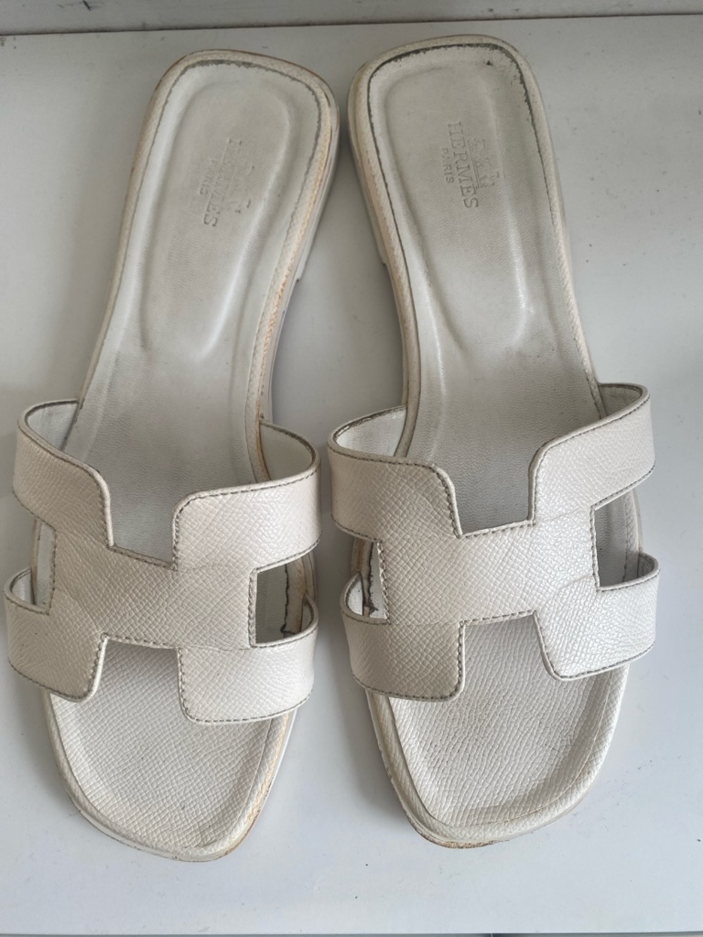 HERMES | White Oran Sandals Size 39